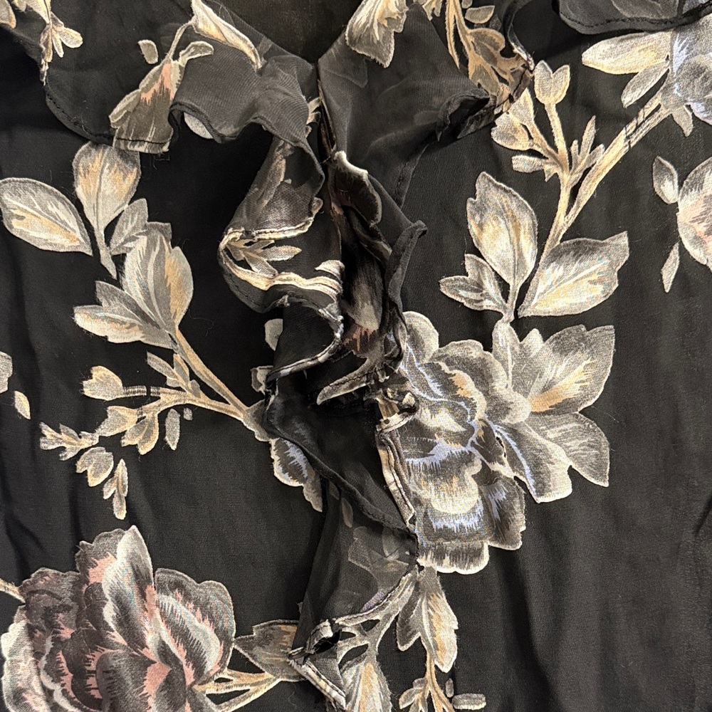 Black Floral Blouse By WHBM *EUC* - Picture 3 of 7